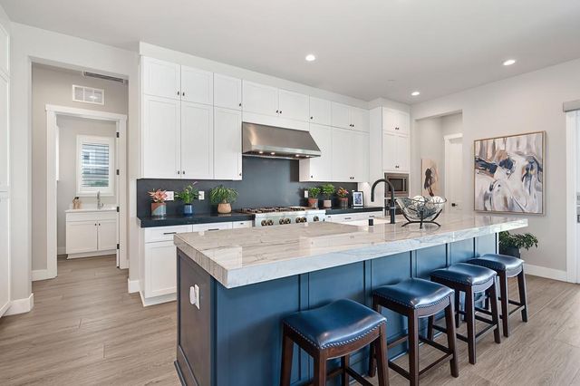 3585 Clubhouse Pkwy, Folsom, CA 95630