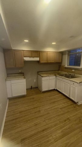 7726 S Maryland Avenue, Chicago, IL 60619