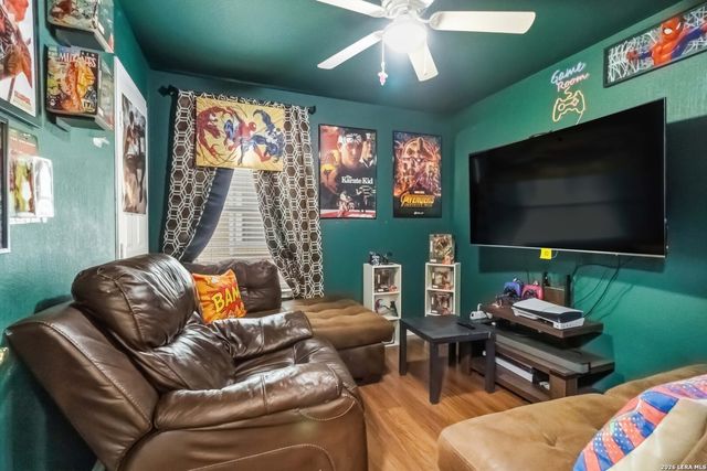 11402 Gaylord, San Antonio, TX 78224