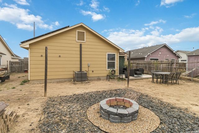 11402 Gaylord, San Antonio, TX 78224