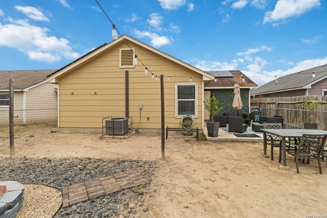 11402 Gaylord, San Antonio, TX 78224