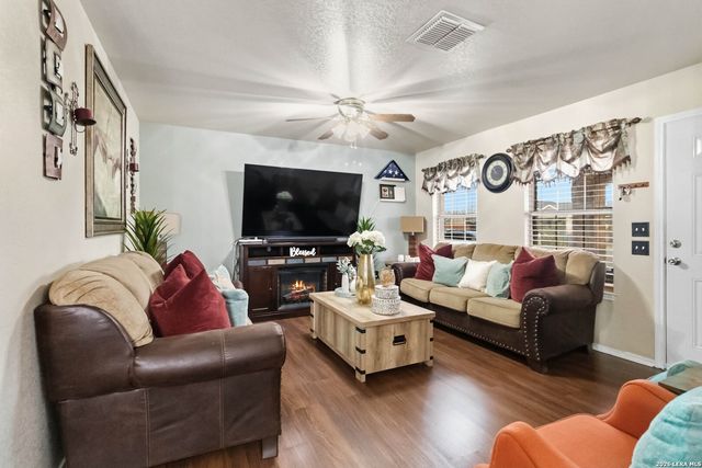 11402 Gaylord, San Antonio, TX 78224