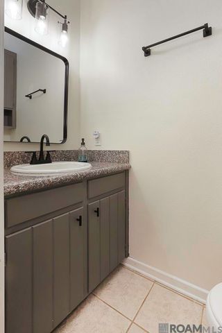 29901 Magnolia Dr, Walker, LA 70785