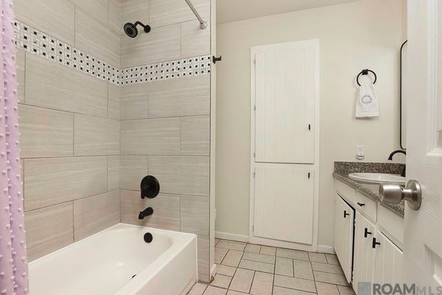 29901 Magnolia Dr, Walker, LA 70785