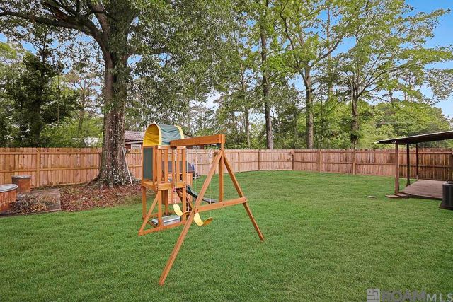 29901 Magnolia Dr, Walker, LA 70785