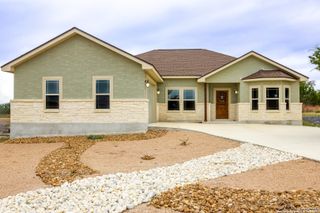 110 Moses Hughes, Blanco, TX 78606