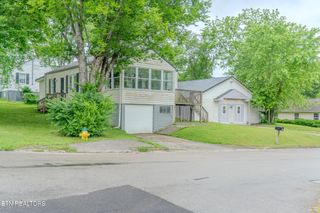 835 E Lincoln Rd, Alcoa, TN 37701