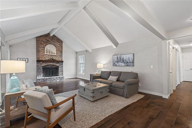 9111 W 116 Terrace, Overland Park, KS 66210