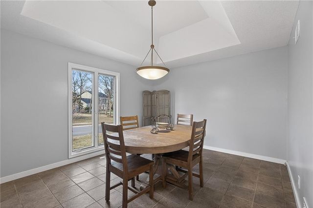 9111 W 116 Terrace, Overland Park, KS 66210