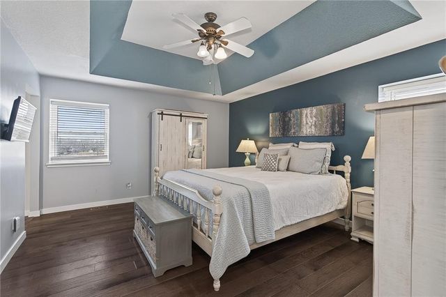 9111 W 116 Terrace, Overland Park, KS 66210