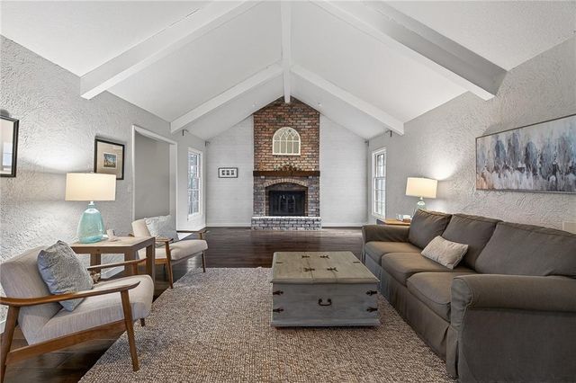 9111 W 116 Terrace, Overland Park, KS 66210