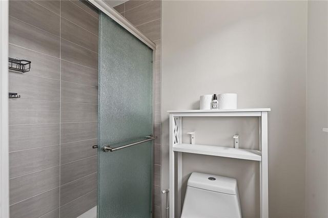 9111 W 116 Terrace, Overland Park, KS 66210