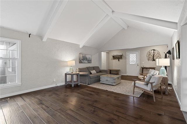 9111 W 116 Terrace, Overland Park, KS 66210