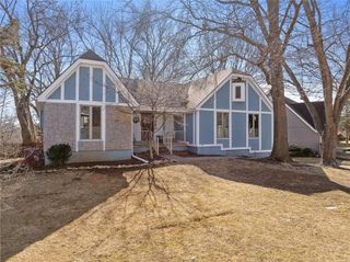 9111 W 116 Terrace, Overland Park, KS 66210