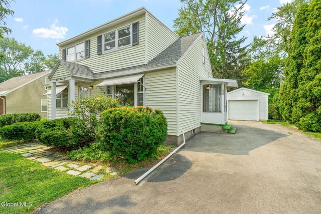 1525 Unadilla Street, Schenectady, NY 12308