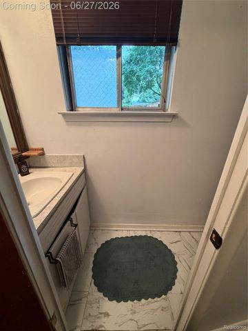 29191 Bannockburn Street, Farmington Hills, MI 48334