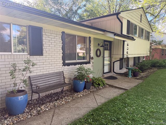 29191 Bannockburn Street, Farmington Hills, MI 48334