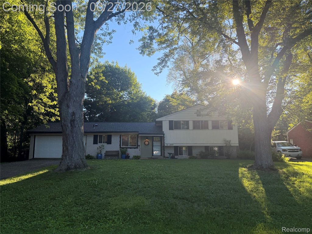 29191 Bannockburn Street, Farmington Hills, MI 48334