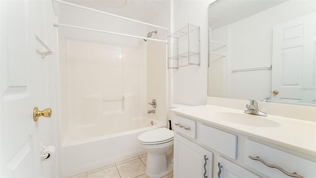 8 WHITE HURST LANE, Palm Coast, FL 32164