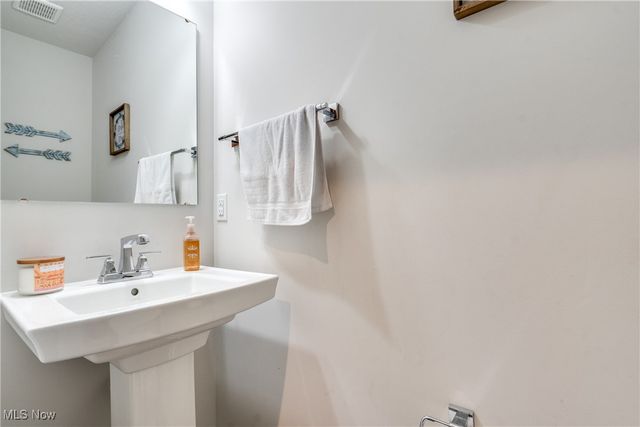 3313 Jackson Park Drive NW, Massillon, OH 44646