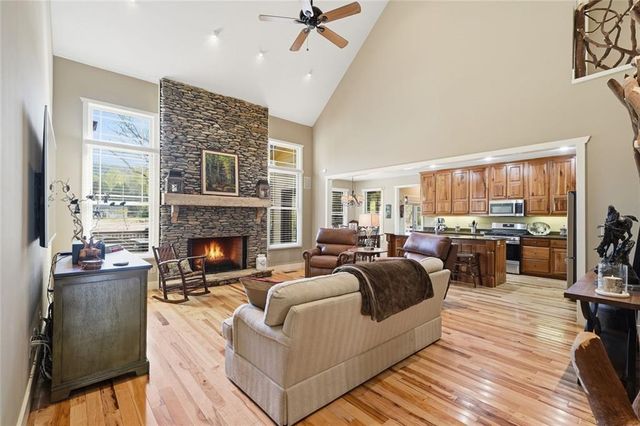 2171 Big Pine Drive, Hiawassee, GA 30546