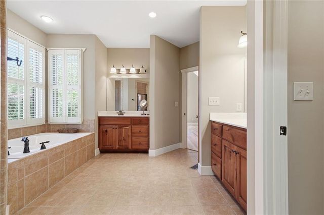 2171 Big Pine Drive, Hiawassee, GA 30546