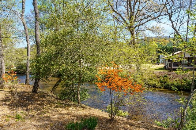 2171 Big Pine Drive, Hiawassee, GA 30546