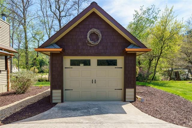 2171 Big Pine Drive, Hiawassee, GA 30546
