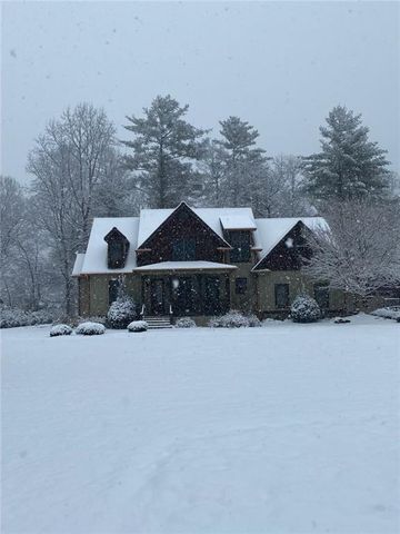 2171 Big Pine Drive, Hiawassee, GA 30546