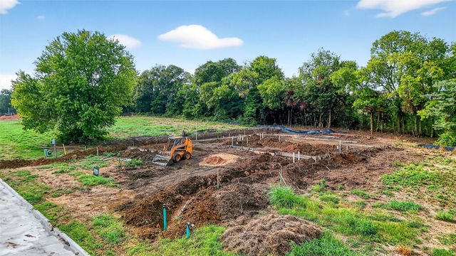 1708 Heritage Knoll Drive, Sherman, TX 75092