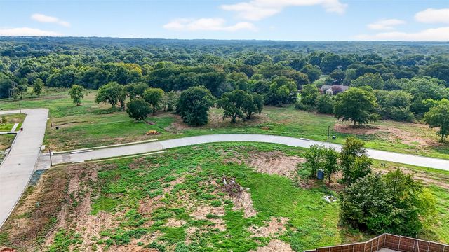 1708 Heritage Knoll Drive, Sherman, TX 75092