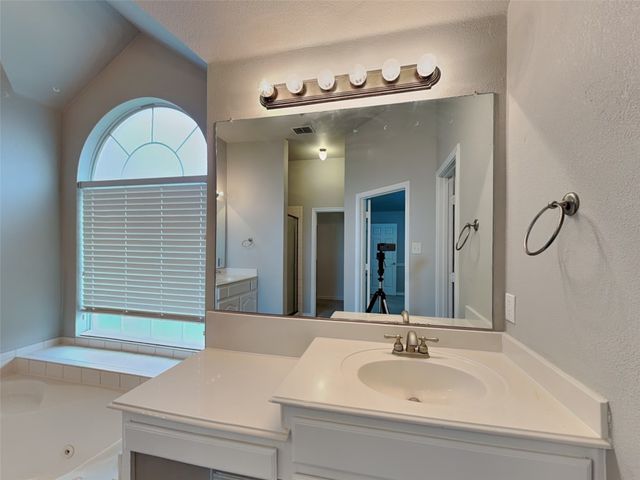 8713 Windblow Court, Fort Worth, TX 76123