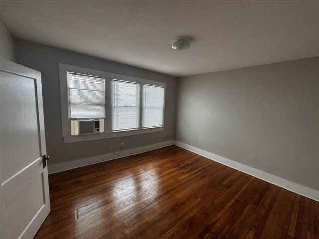 4510 La Branch Street 4, Houston, TX 77004