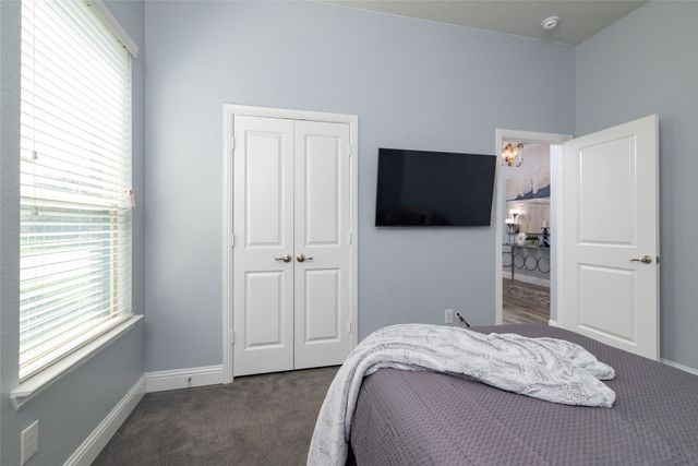 4008 Knollbrook Lane, Fort Worth, TX 76137