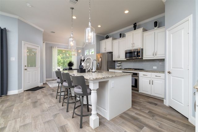4008 Knollbrook Lane, Fort Worth, TX 76137