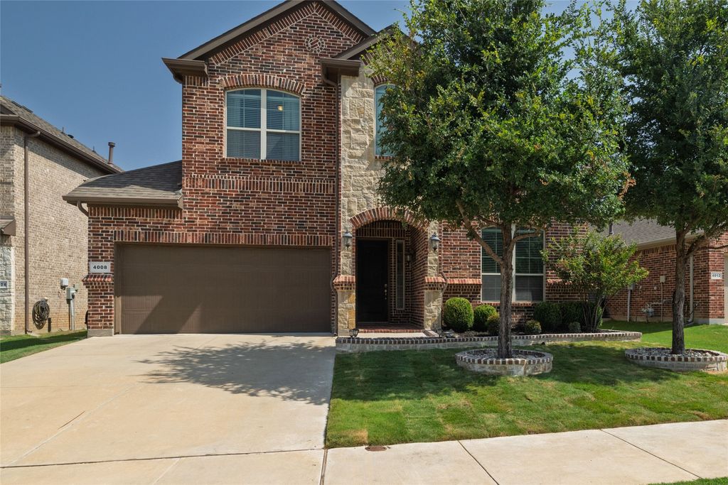 4008 Knollbrook Lane, Fort Worth, TX 76137