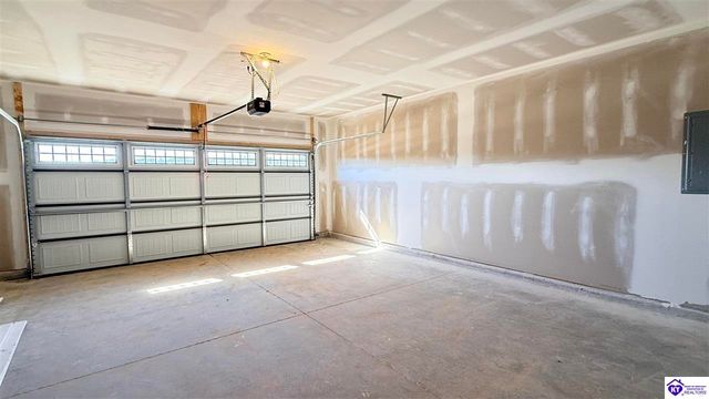 196 Shoemaker Lane, Elizabethtown, KY 42701