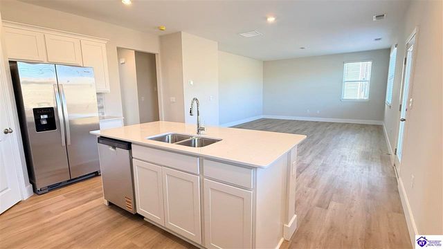 196 Shoemaker Lane, Elizabethtown, KY 42701