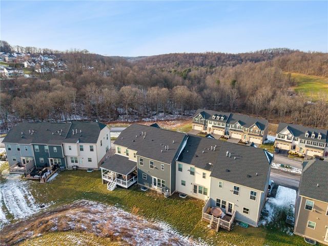 2002 Spinosa Lane, Penn Twp, PA 15644