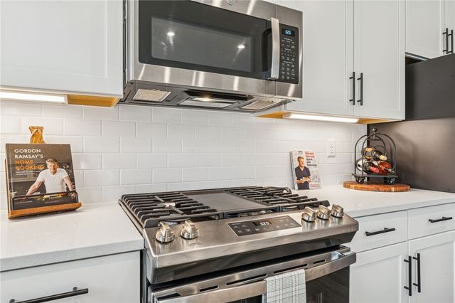 2002 Spinosa Lane, Penn Twp, PA 15644