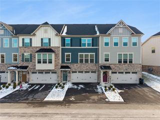 2002 Spinosa Lane, Penn Twp, PA 15644