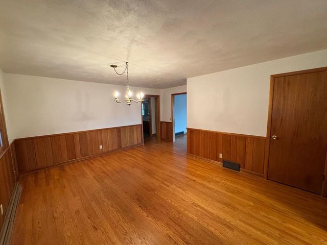 62 S Harmony Drive, Janesville, WI 53545