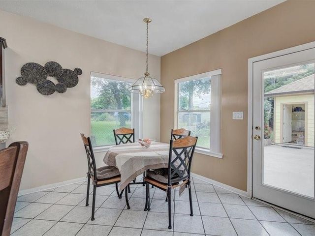 8422 Tavenor Lane, Houston, TX 77075