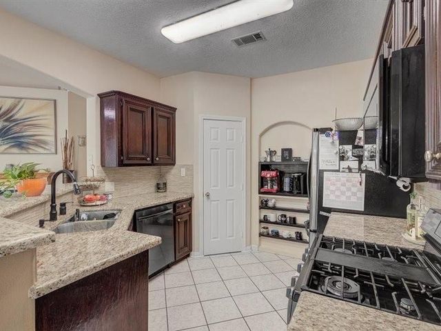 8422 Tavenor Lane, Houston, TX 77075