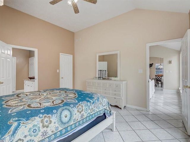 8422 Tavenor Lane, Houston, TX 77075