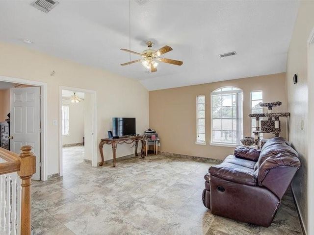 8422 Tavenor Lane, Houston, TX 77075