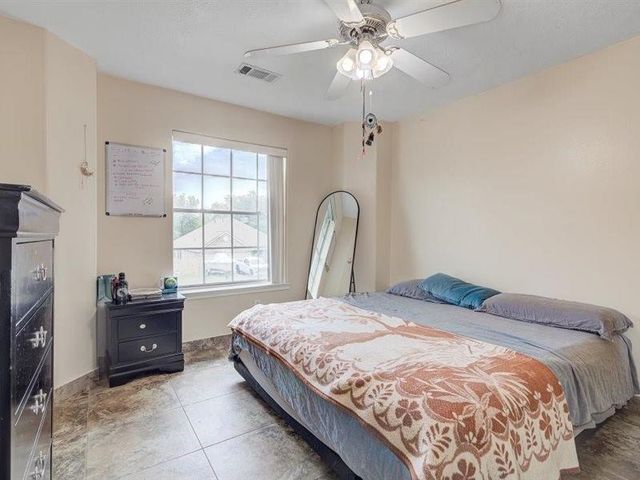 8422 Tavenor Lane, Houston, TX 77075