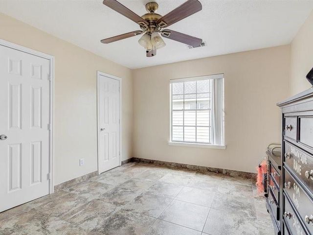 8422 Tavenor Lane, Houston, TX 77075