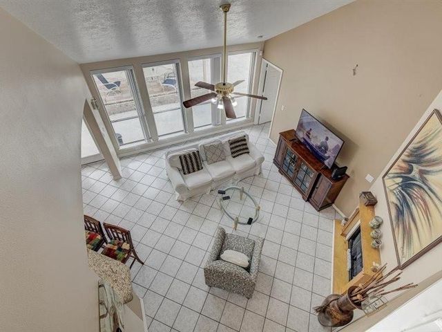 8422 Tavenor Lane, Houston, TX 77075