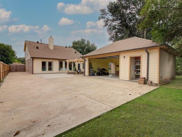 8422 Tavenor Lane, Houston, TX 77075